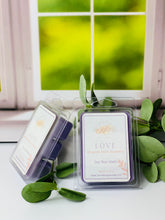 Load image into Gallery viewer, Luxury Soy Wax Melts- 8 Fragrances
